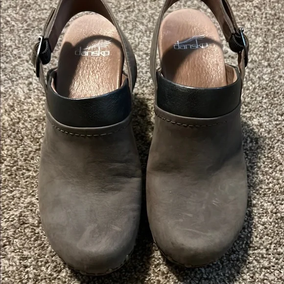 Dansko Gray/taupe Leather Women's Clogs 38 - Picture 3 of 9